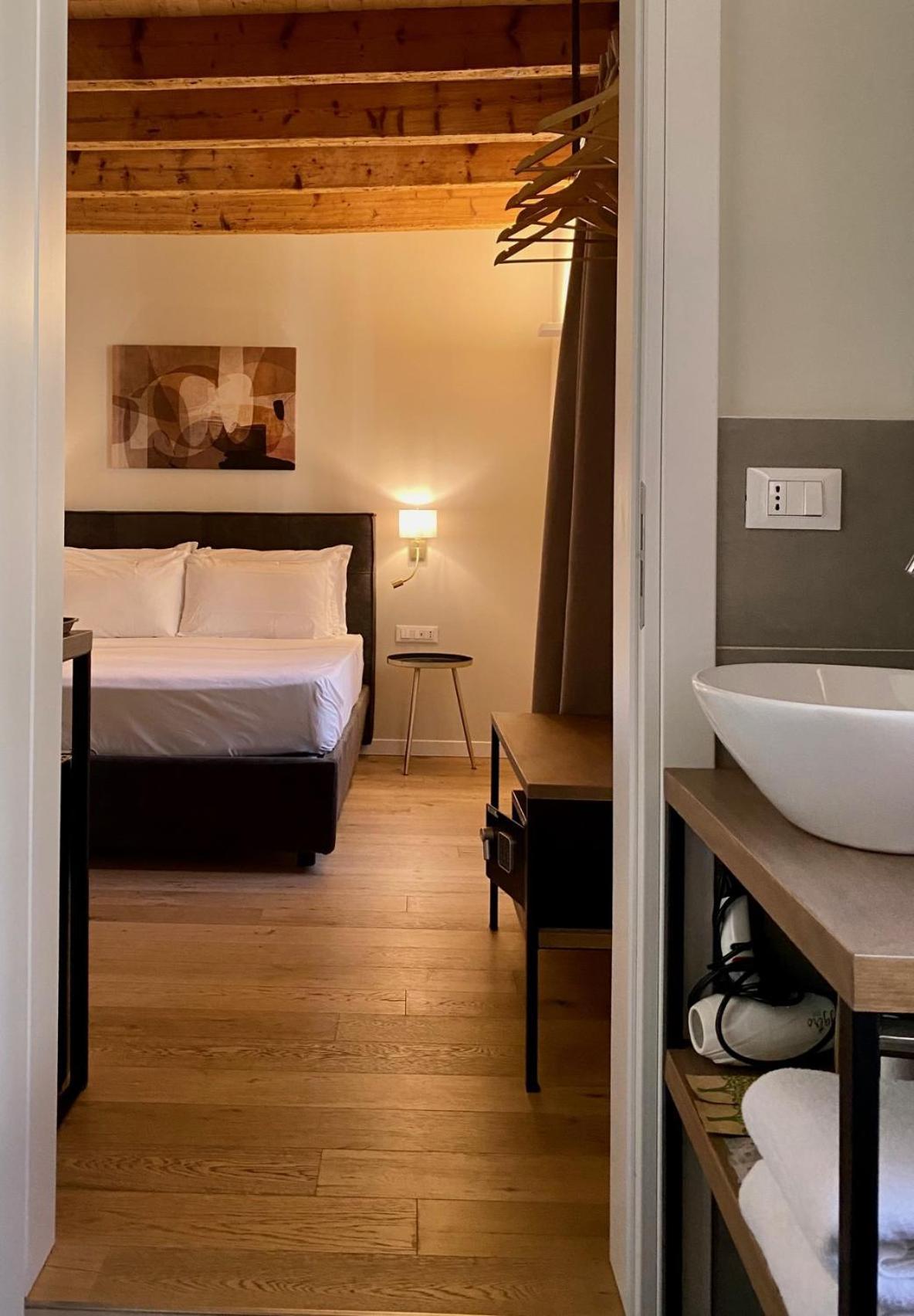 Malvezzi24 Boutique Rooms Desenzano del Garda Eksteriør bilde