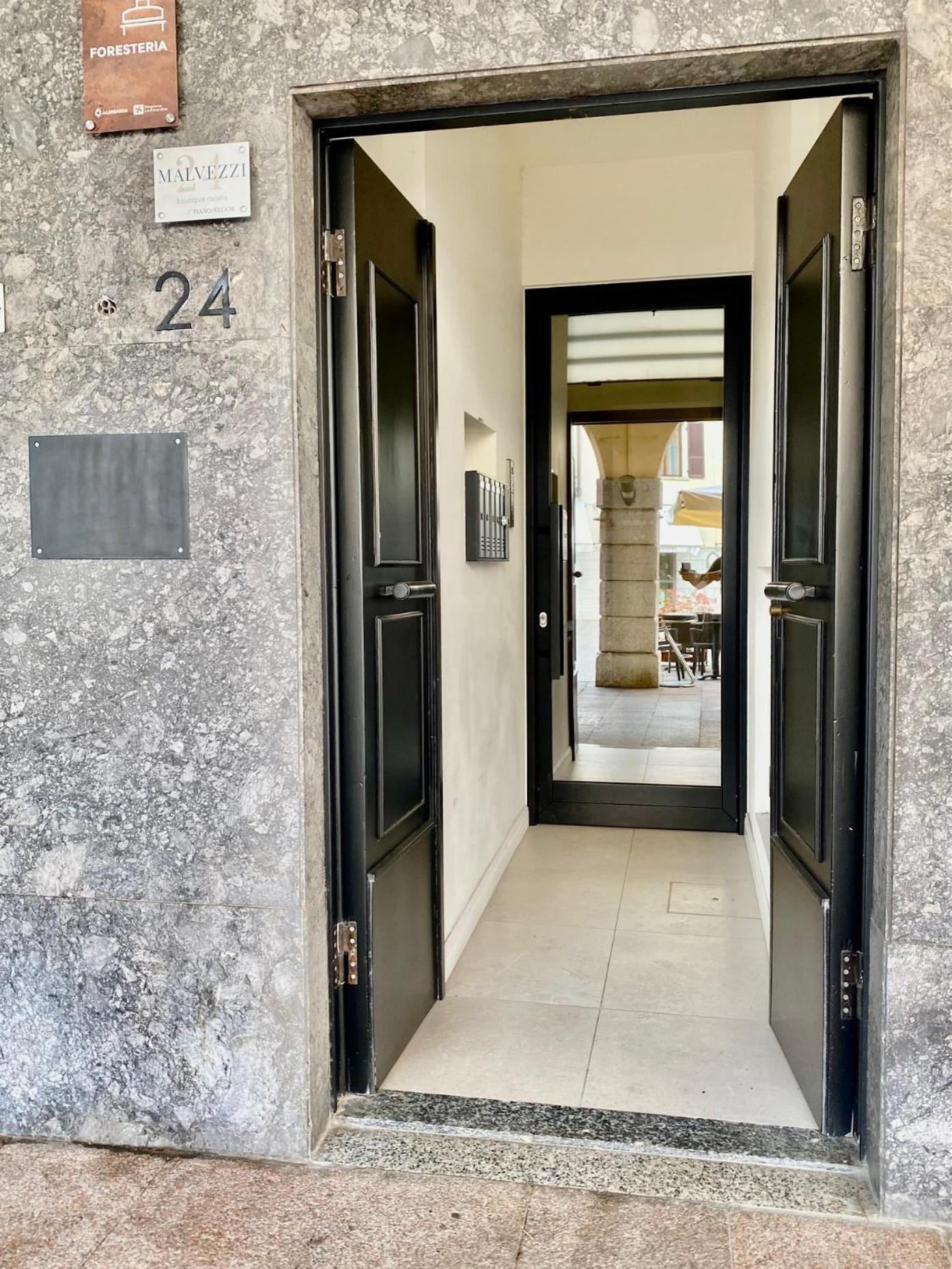 Malvezzi24 Boutique Rooms Desenzano del Garda Eksteriør bilde