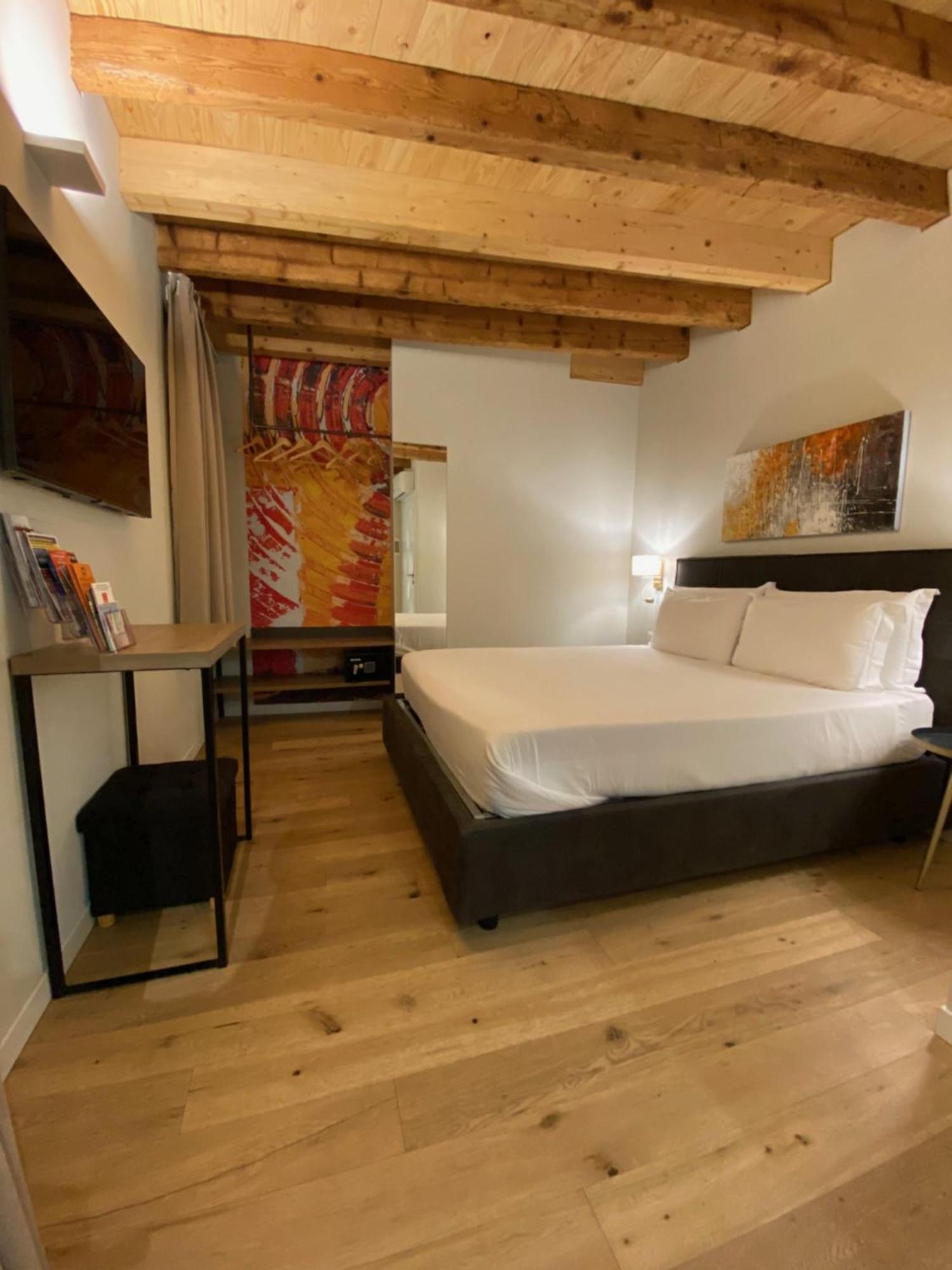 Malvezzi24 Boutique Rooms Desenzano del Garda Eksteriør bilde